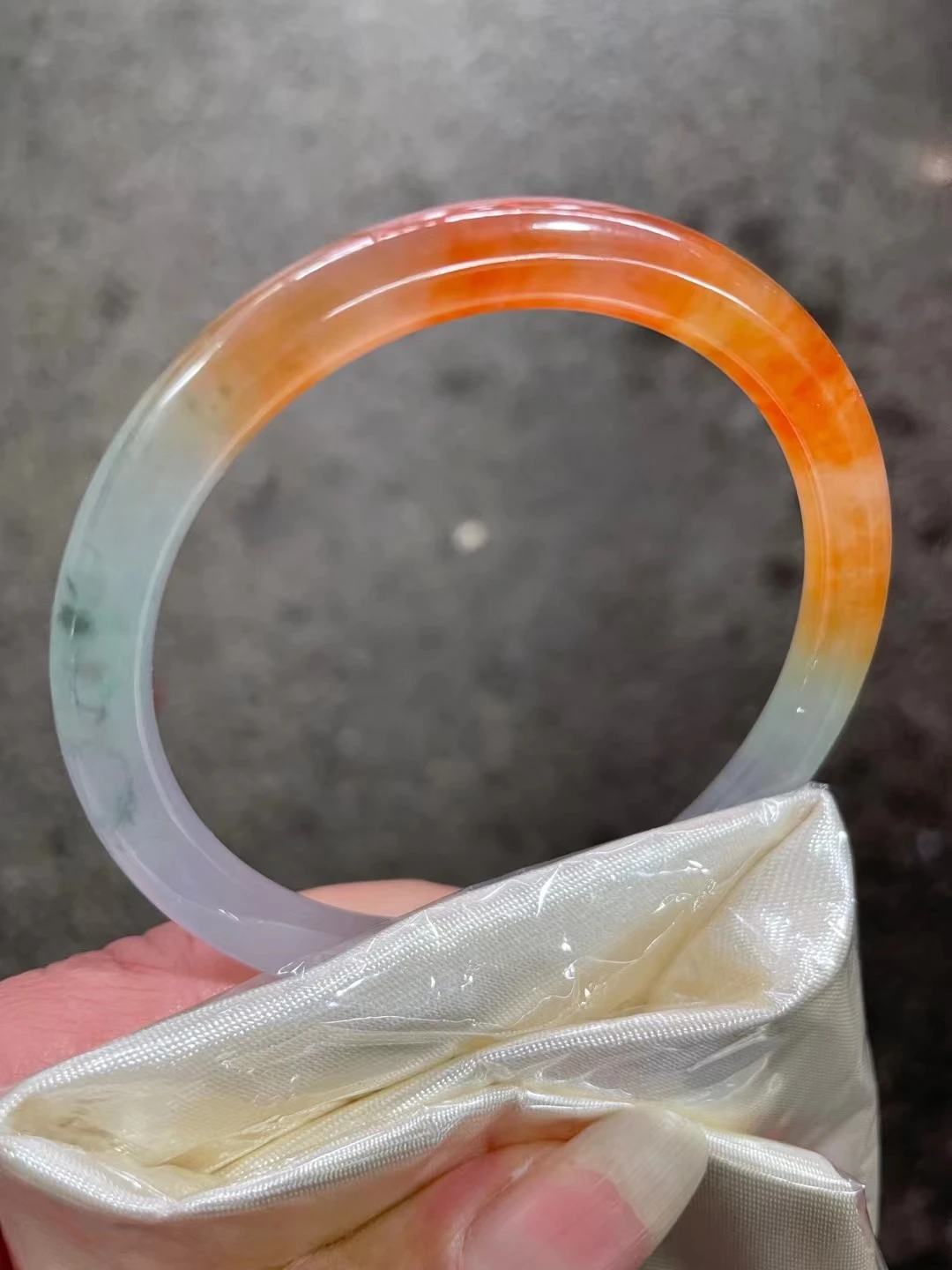 

Unique Orange Natural Burmese Jade Bracelet Exquisite And Perfect Bangle High Quality Hand-polished Jewelry Accessories