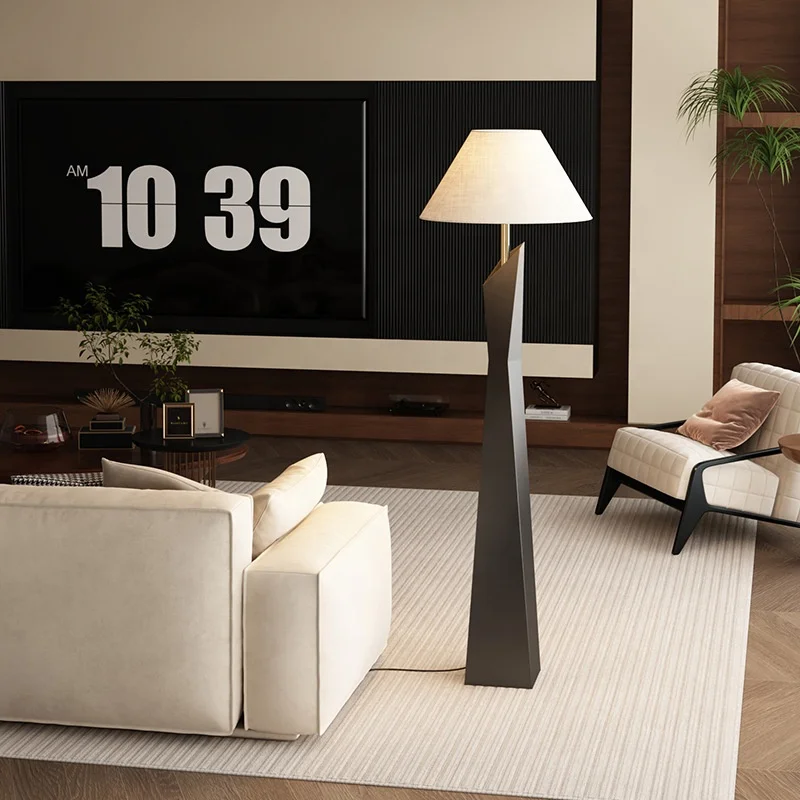 Modern living room fabric lampshade floor lamp creative vertical lamp suitable for hotel sofa bedside reading floor lamp