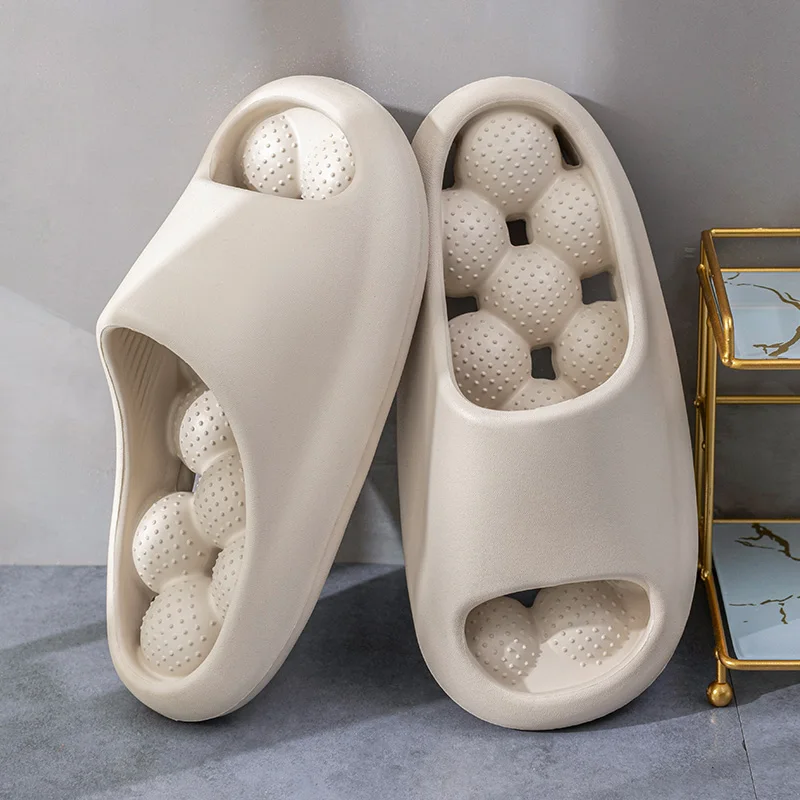 EVA Unisex Bathroom Slippers Water Leakage Massaging Indoor Slippers Comfortable Breathable Casual Slippers