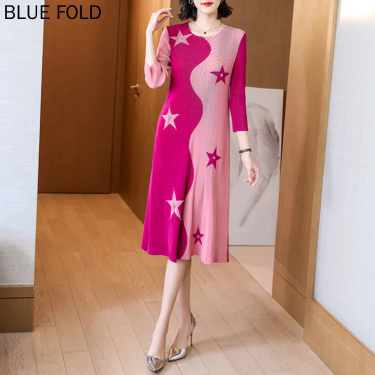 

MIYAKE-Pleated Casual Midi Dress, Loose Waist, Commuter Pullover, Star Print, Small, Fresh, Loose Waist
