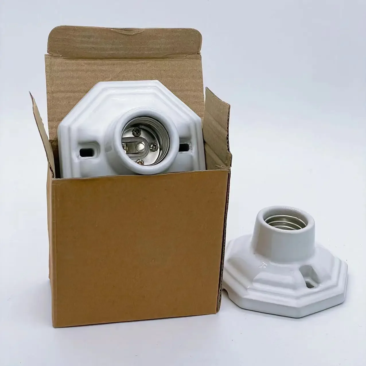 E27 full ceramic octagonal lamp base head screw mouth exposed high temperature resistant ceiling lamp feeding box