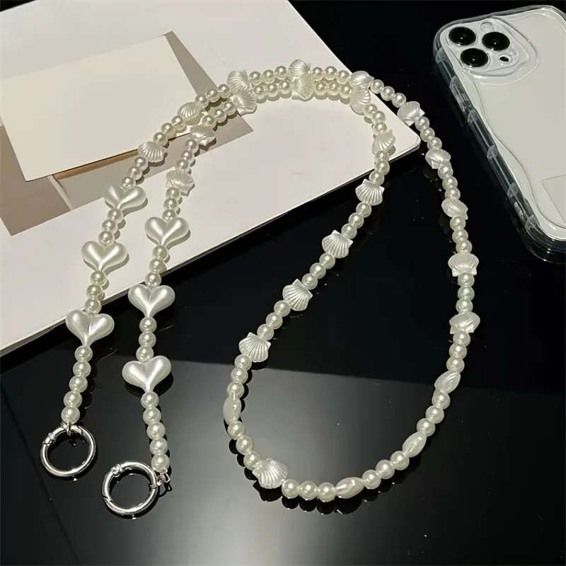 

Women's Shell Beaded Phone Chain, Pearl Heart Crossbody Strap, Elegant Bag Charm Accessory, Stylish Mobile Holder for Ladies