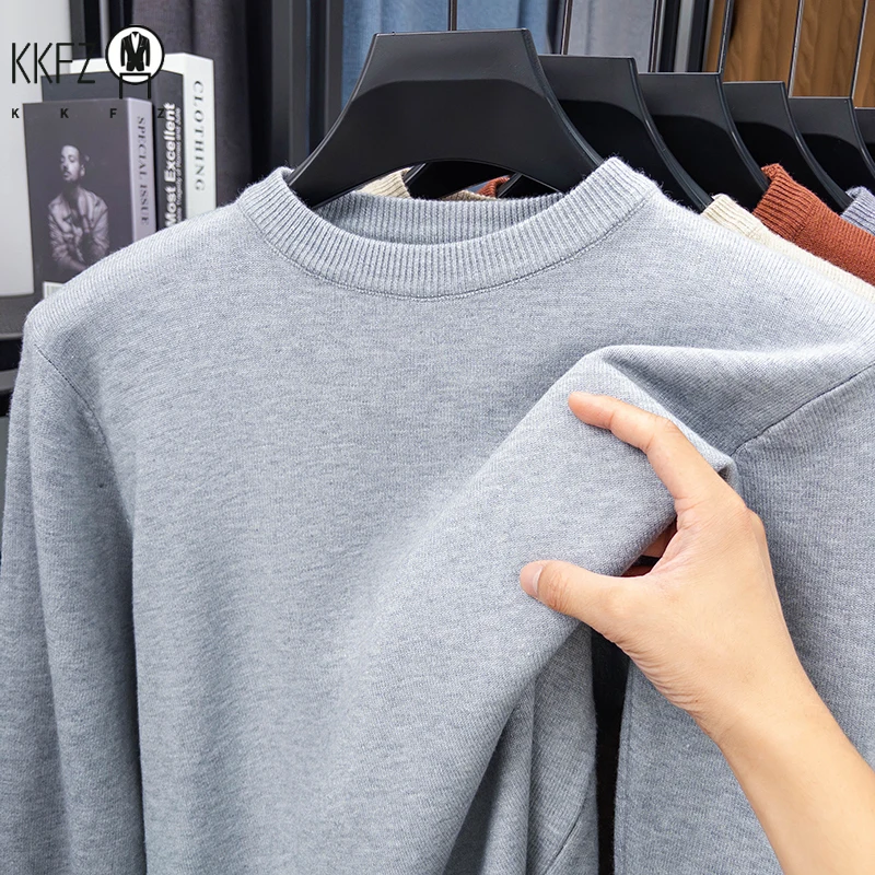 

Men's Diamond Pattern Knitted Sweater Round Neck Long Sleeve Casual Fashion Versatile Top 2025