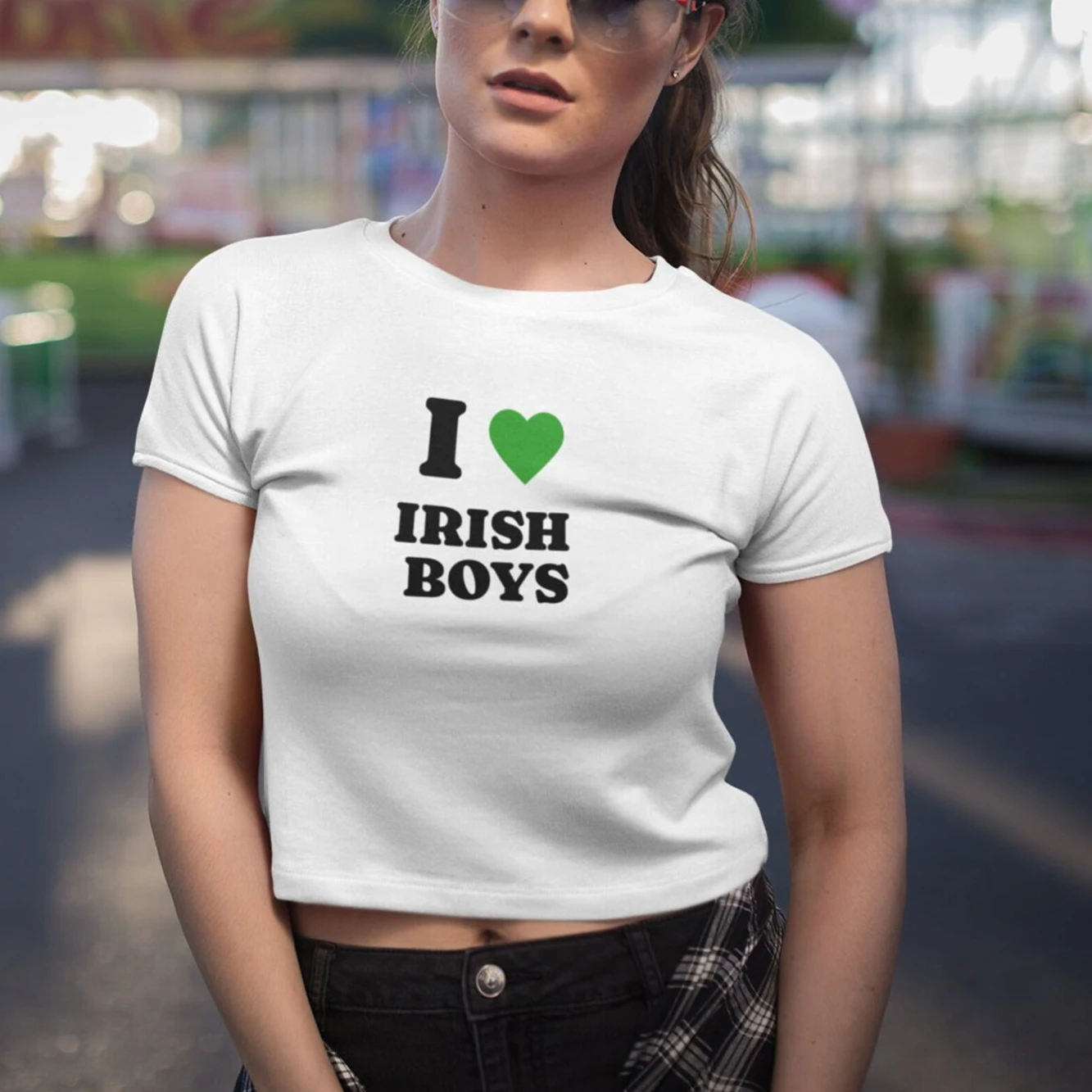 I Love Irish Boys Hip Hop Graphic Women Cropped Tops Harajuku Kawaii Clothes 2000s Y2k Baby Tee Fashion T Shirt Female Crop Top