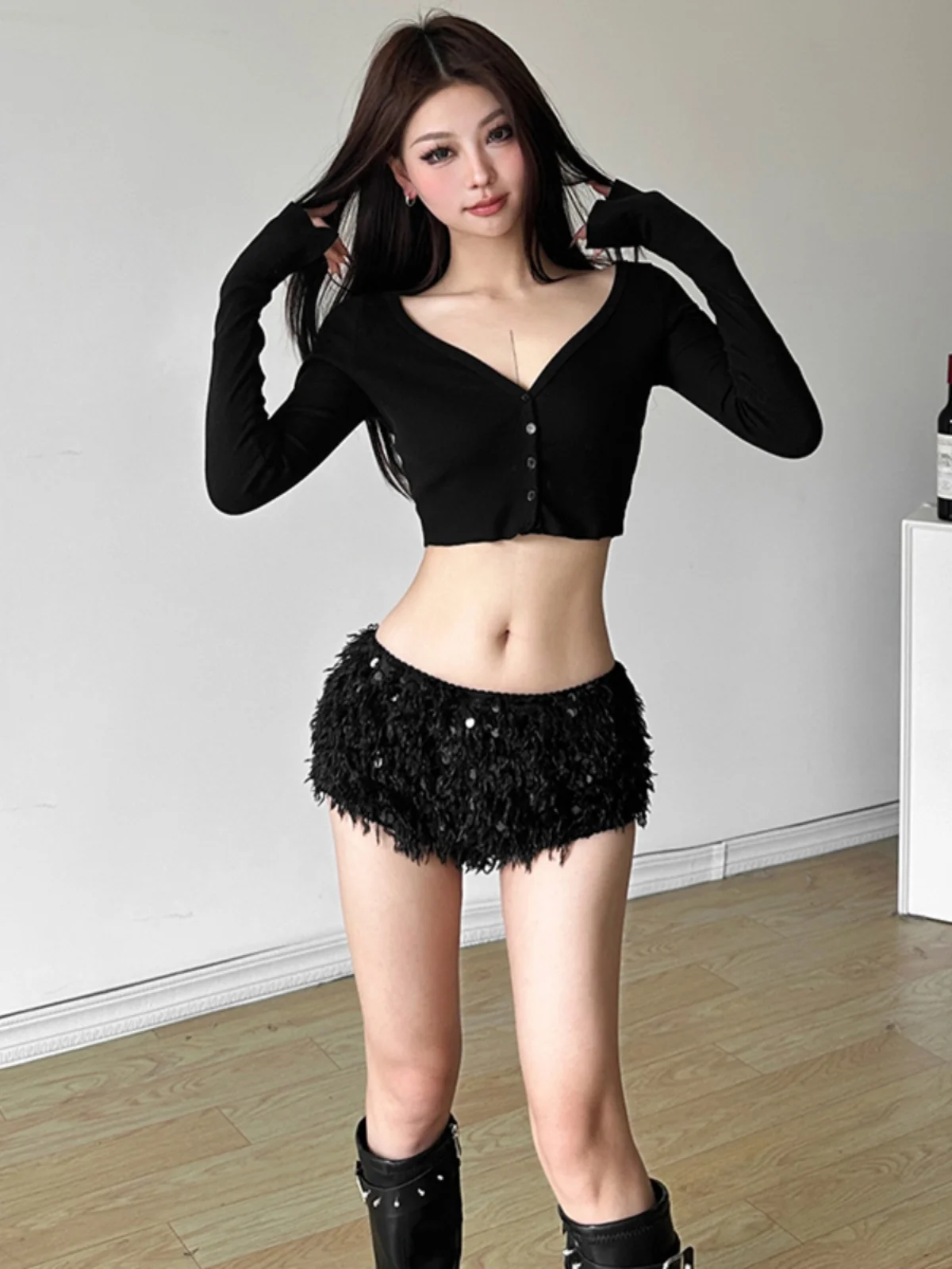 Y2k estilo menina quente fuzzy lantejoulas decoração cintura alta calças quentes para mulheres na moda streetwear fino ajuste casual versátil shorts curtos