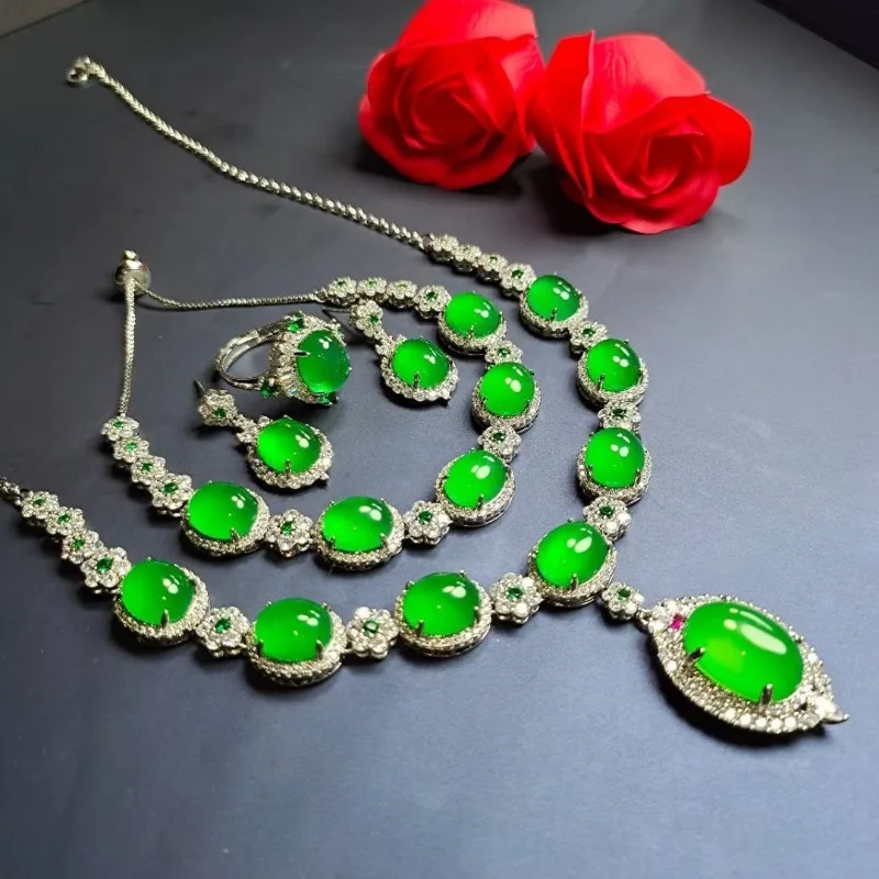 

Ледяной Ян, зеленый халцедон, посеребренное кольцо из четырех частей, императорский зеленый нефритовый кулон, ожерелье, серьги, браслет