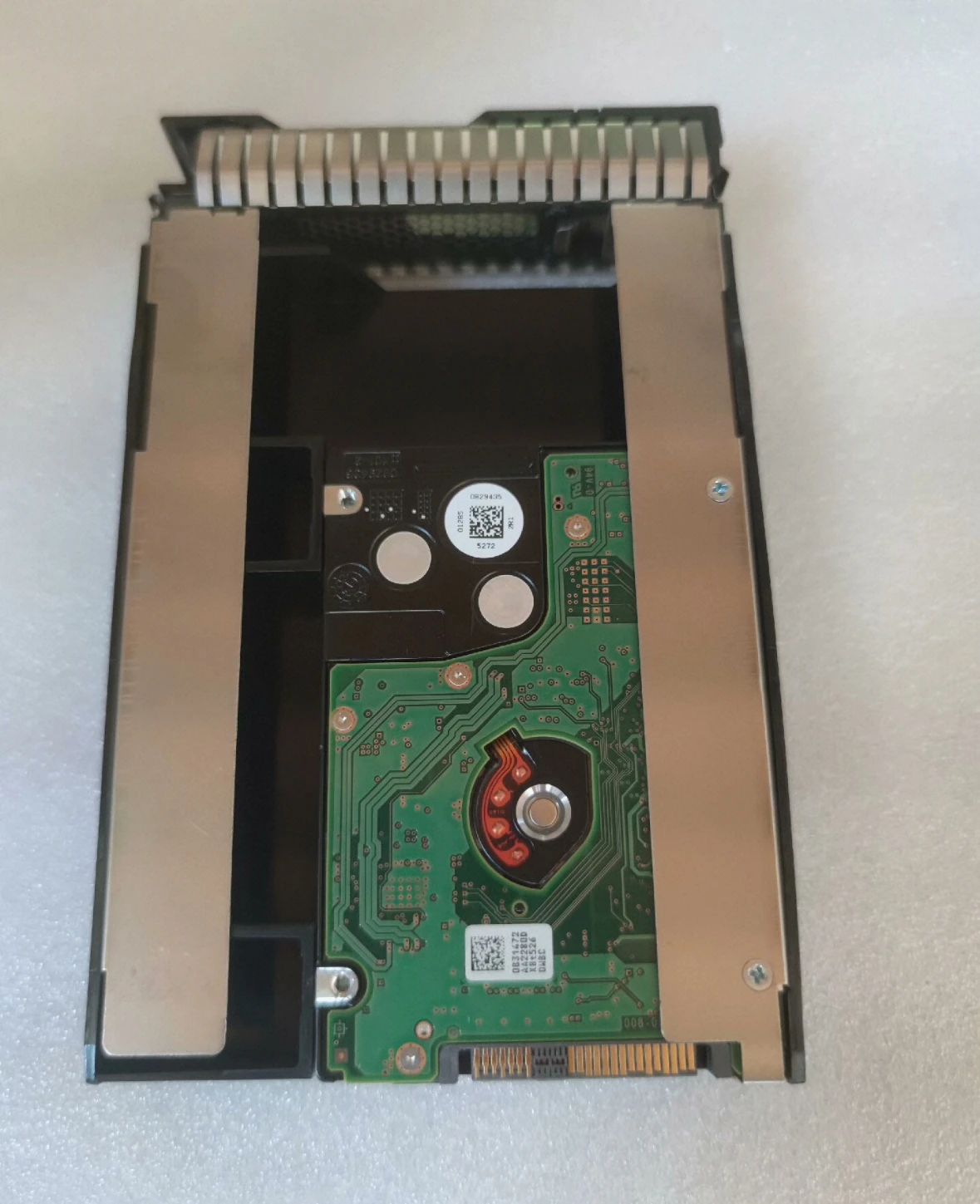 

For 765867-001 765424-B21 765867 600G 12G 15K 3.5-inch SAS G8 G9 server hard drive