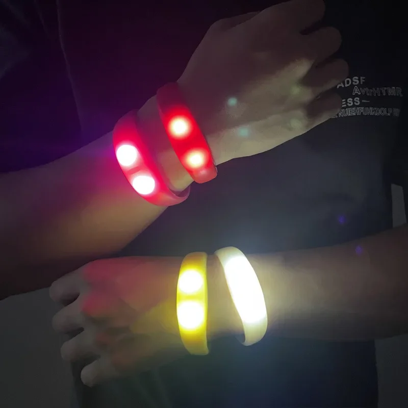 20/50/100PCS LED Bracelet Voice Control Glow Bangle Bracelets Sound Activated Flashing Wristbands Wedding Party Favors Christmas