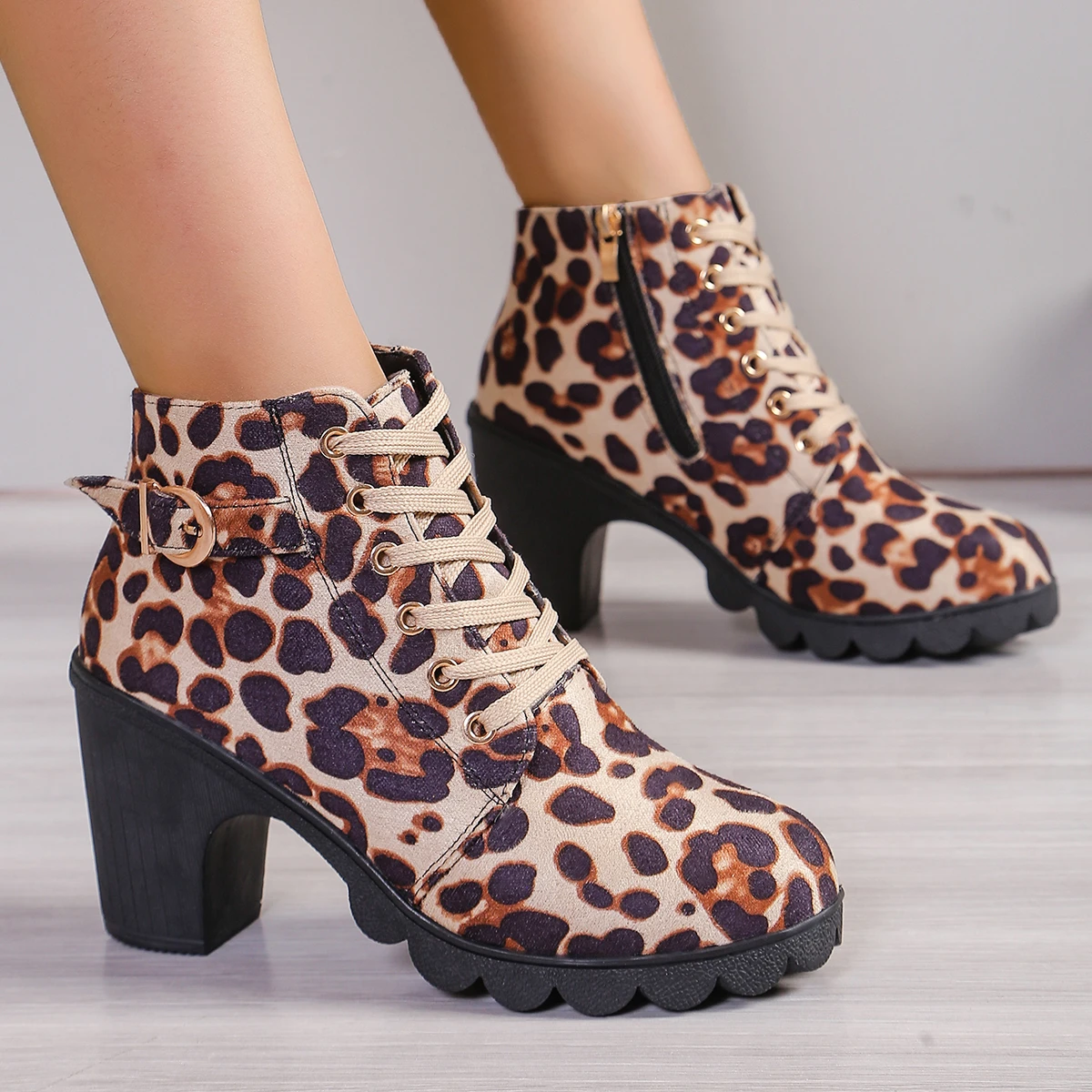 Buty damskie New Leopard Print Plush Warm Winter High Heels Women Ankle Boots Wygodne buty damskie na grubym obcasie Nowoczesne buty damskie