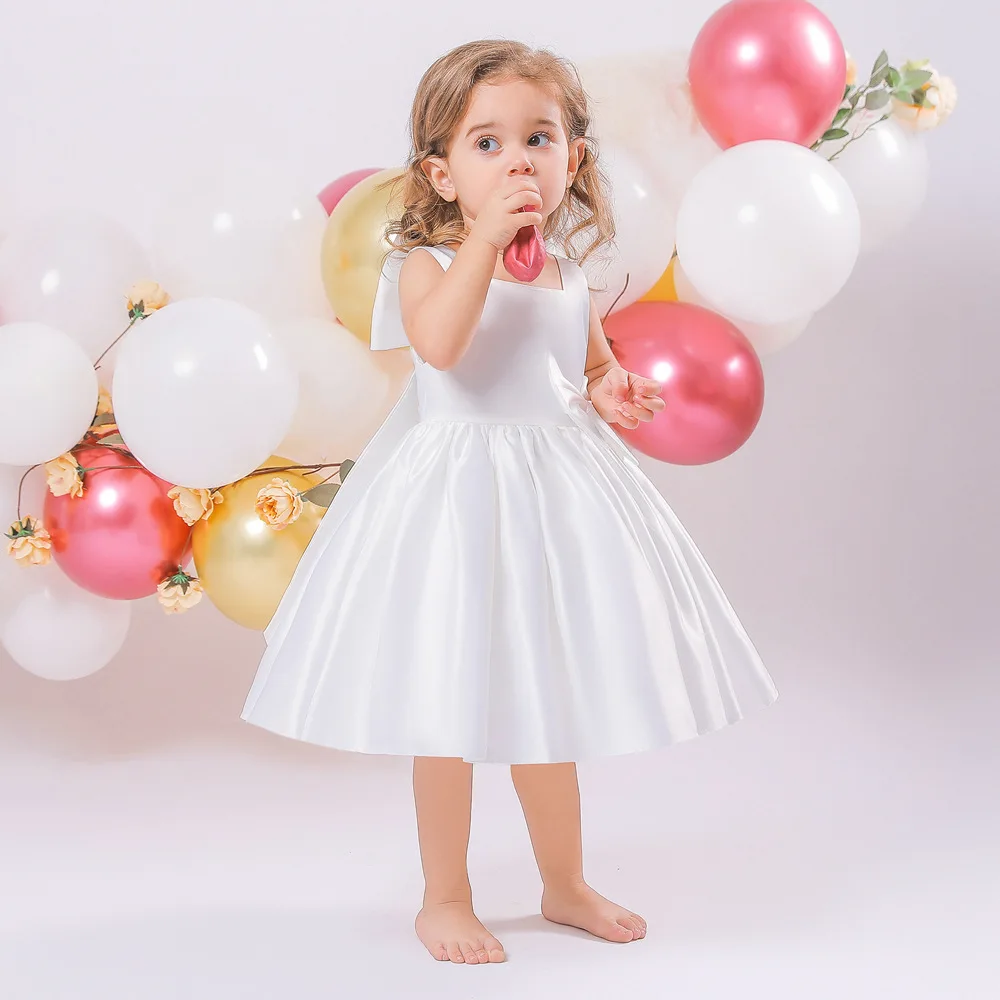 فستان أبيض بعقدة كبيرة للفتيات فساتين الحفلات ملابس الفتيات الصغيرات فستان الأميرة فستان عيد ميلاد أنيق زي المعمودية