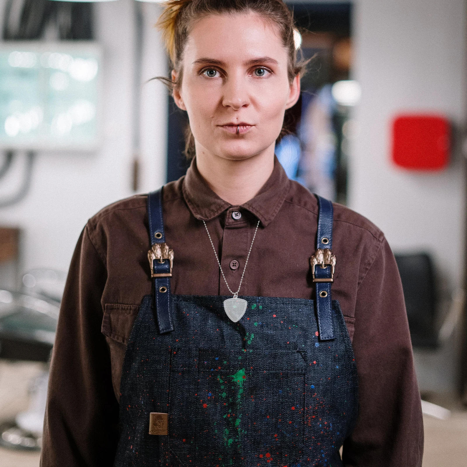 

Guitarists Picks Storage Necklace Clear Plastic Pick Holder Pendant Compact Lightweight Good for Stage Daily Practice Sessions