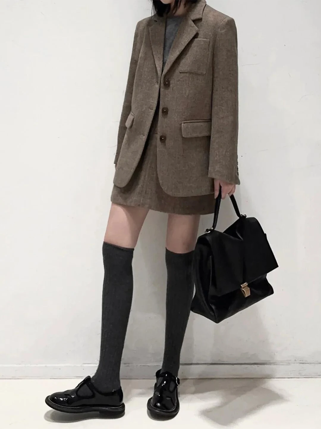 Casual Commute Women's Suiting Two-Piece Set Autumn 2026 Classic Preppy Style Long Sleeve Button up Jacket And Short Skirt
