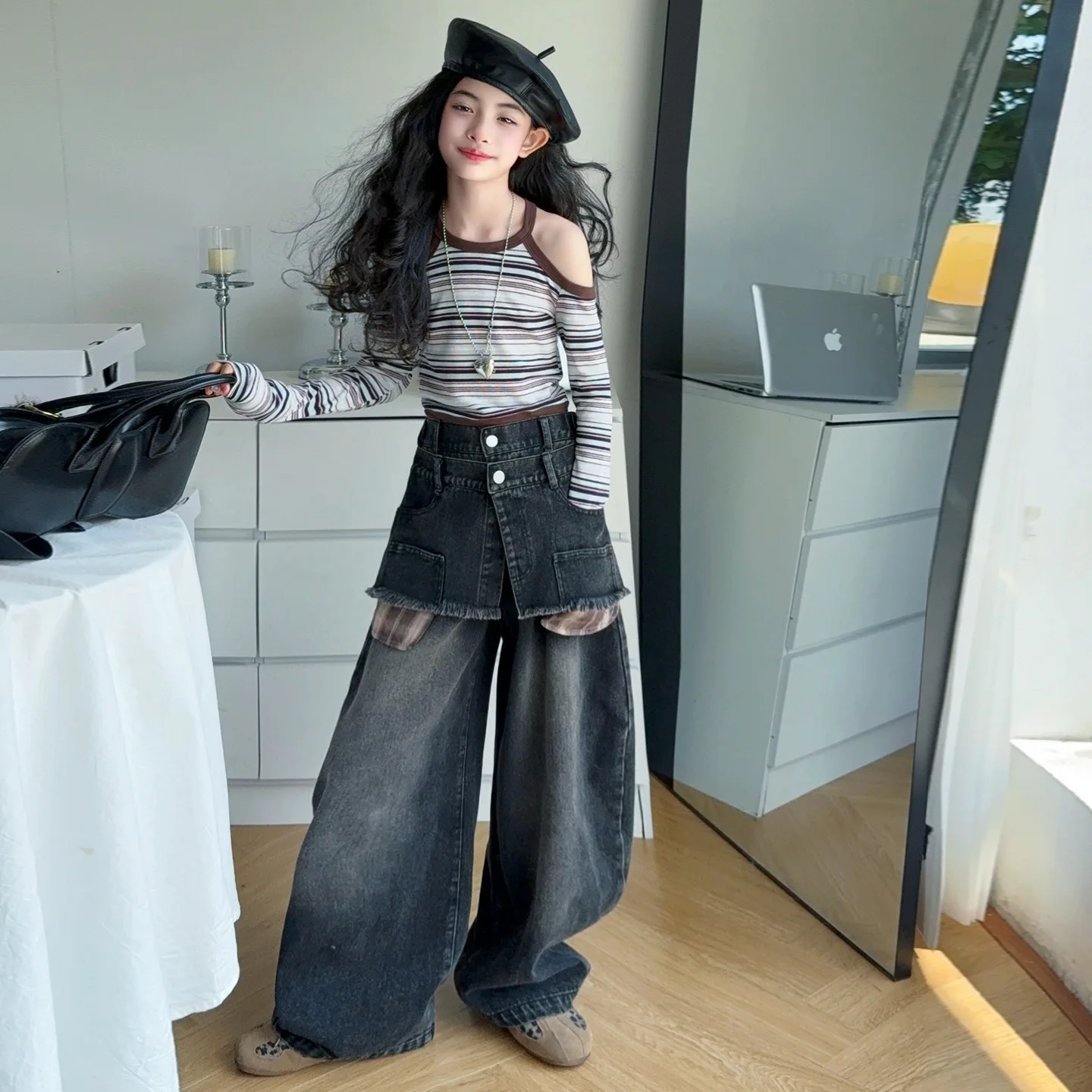 

Комплект из двух предметов для маленьких девочек, осенний полосатый топ с открытыми плечами для девочек-подростков, детский лоскутный джинсовый комплект с открытой талией для девочек-подростков