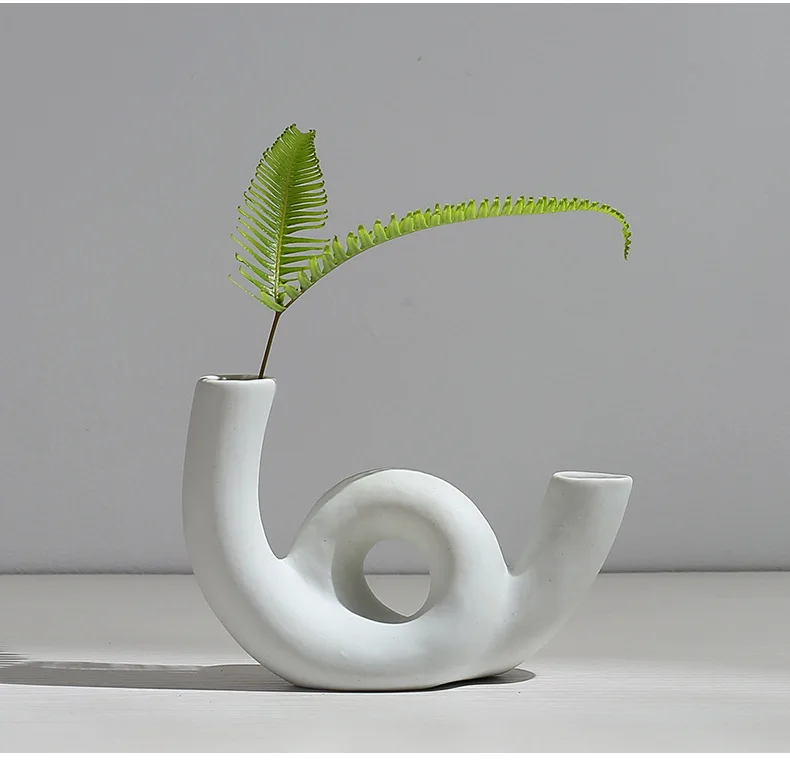 Ceramic Vase Abstract Flower Arrangement Hydroponic Crafts Ornaments Modern Home Decoration Accessories White Vases Decor
