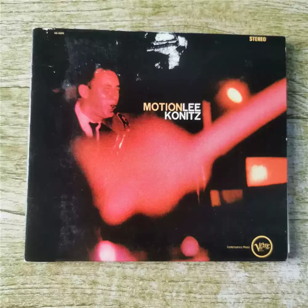 CD Lee Konitz Motion هذا الألبوم عبارة عن أعمال جاز كلاسيكية رائعة من Lee Konitz، تم تسجيلها عام 1961.