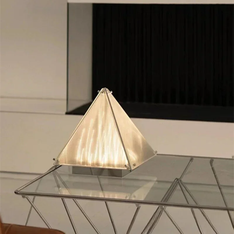 Art Decorative Desk Lamp Modern Minimalist Creative Living Room Bedlight Study Sample Room Glass Lamp Pyramid Ornament