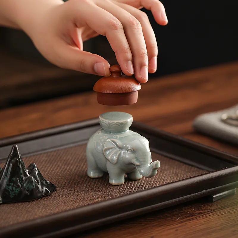 

Creative Elephant Lid Holder Ceramic Tea Pet Tea Set Accessories Tea Table Decoration Unique Home Office