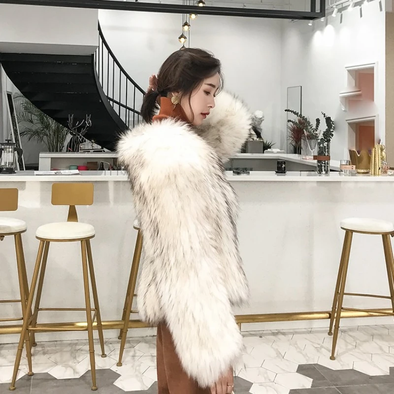 Women's fur coat female imitation raccoon hair fox hair short round neck thin fall and winter fashion young fur coat comfortable