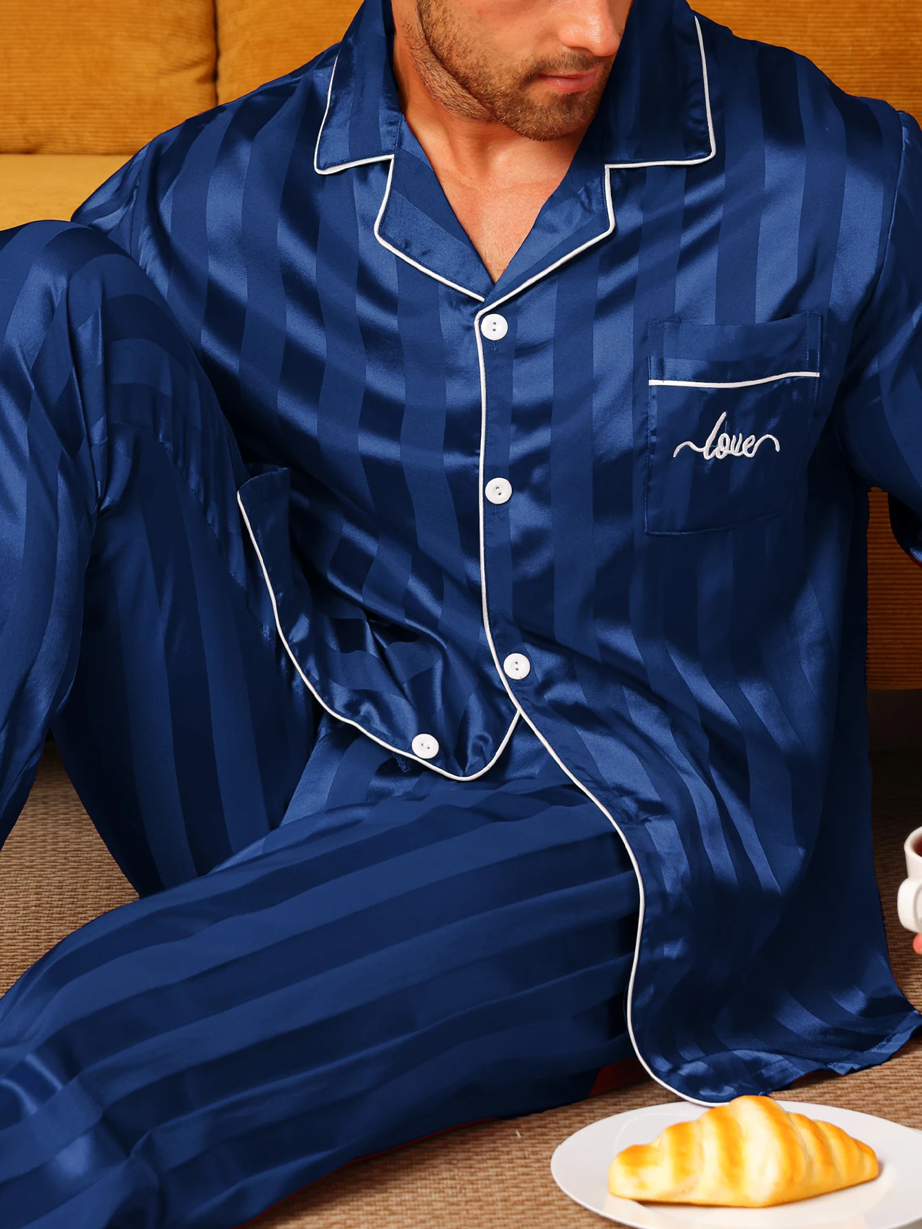 

Комплекты из двух предметов, мужские пижамы, осенне-зимние шелковые атласные брюки с длинными рукавами, повседневный минималистичный комплект одежды для сна с вышивкой букв