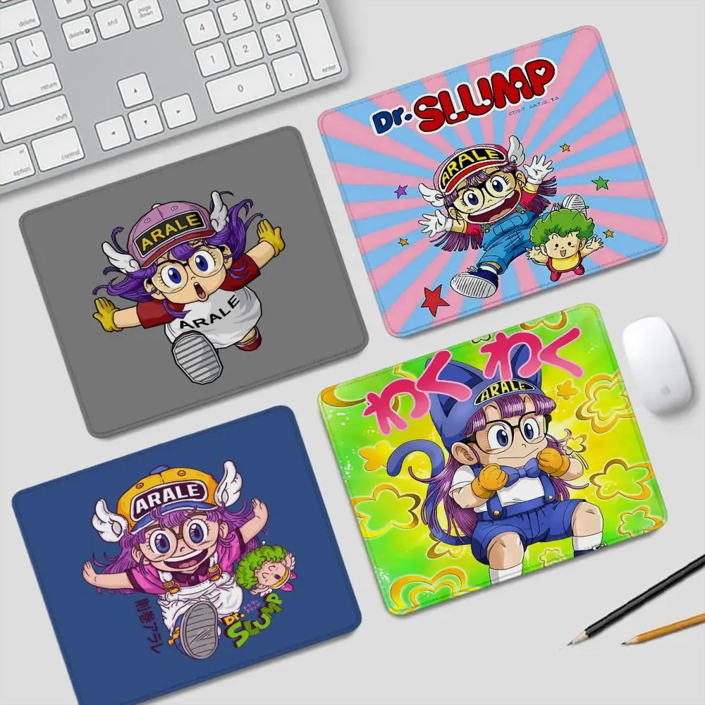 

Коврик для мыши в стиле аниме D-Dr Slump, маленькие игровые аксессуары, клавиатура, компьютерный офисный настольный коврик, нескользящий резиновый коврик для мыши для ПК, геймера