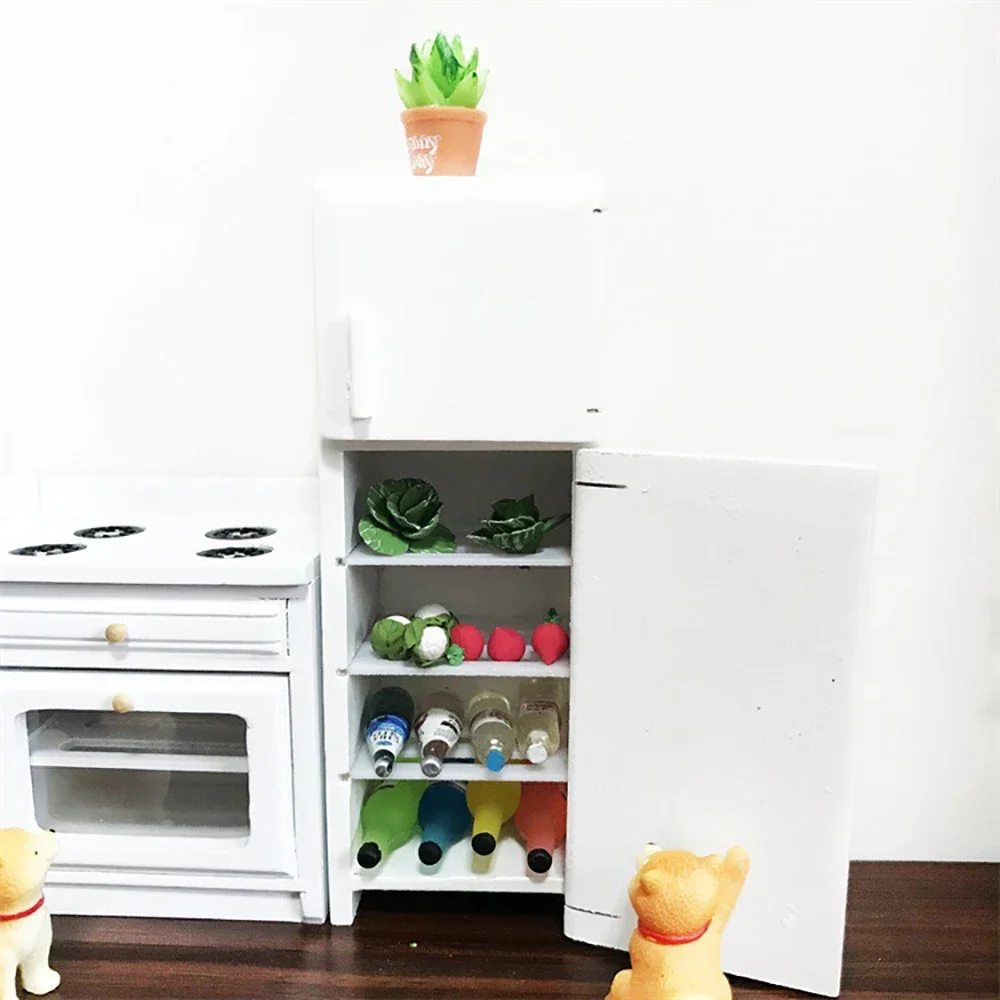 1/12 Dollhouse Miniature อุปกรณ์เสริมมินิตู้เย็นไม้จําลองตู้เย็นของเล่นสําหรับตุ๊กตาตกแต่ง ob11