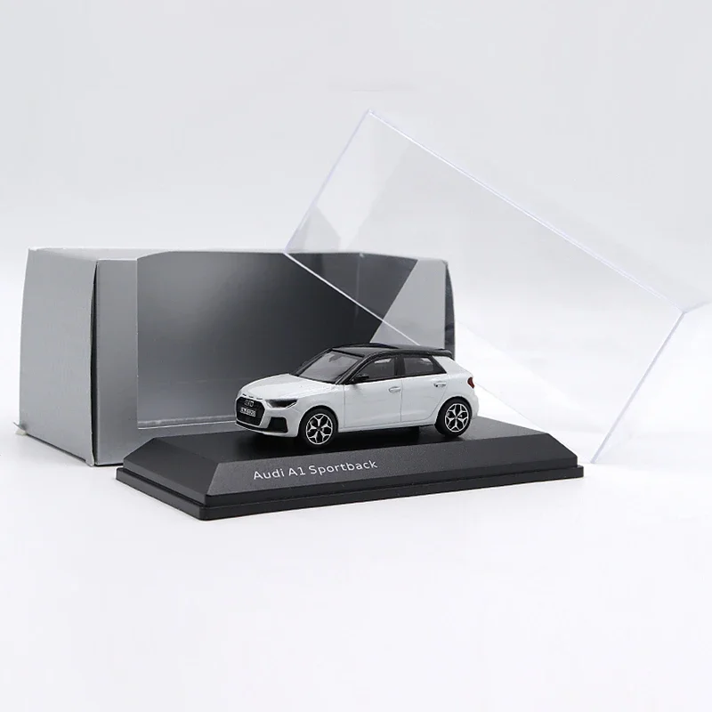 1/43 Audi A1 Suv Legering Auto Model Diecast Metalen Mini Voertuigen Auto Model Miniatuur Schaal Simulatie Collectie Kinderspeelgoed Cadeau