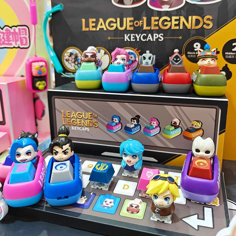 

Мыльная студия L O L колпачок для клавиш слепая коробка чемпионат мира 2025 модная игровая периферия Коллекционная колпачок для фанатов подарок