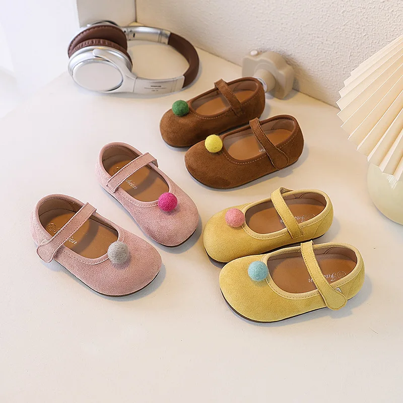 

Spring Autumn Little Girls Flat Shoes Cute Pom-pom Decor Kids Leather Shoes Fashion Causal Children's Princess Mary Jane Shoes