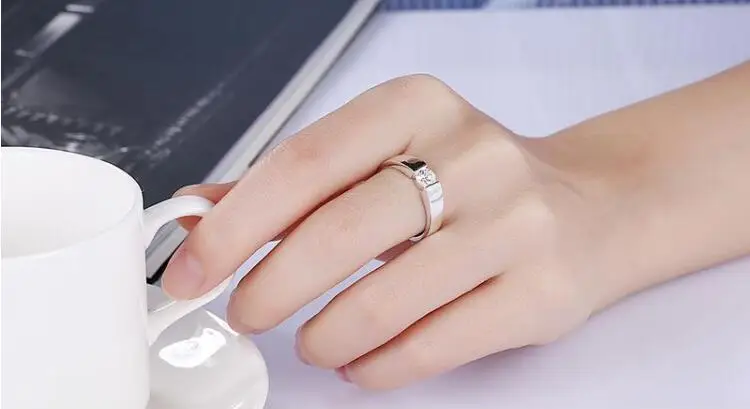Women's 925 Sterling Silver Shining Crystal Ring