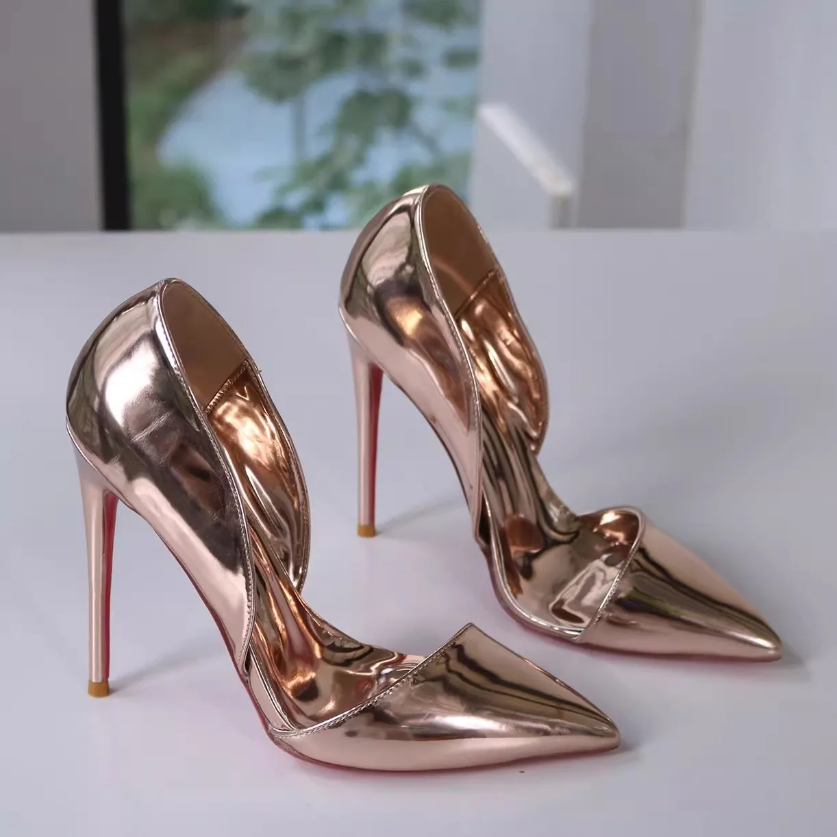 Elegant Women's Rose Gold Metallic Pointed Toe Stiletto High Heel Sexy Comfortable Cut-Out Side Dress Pumps for Party Wedding