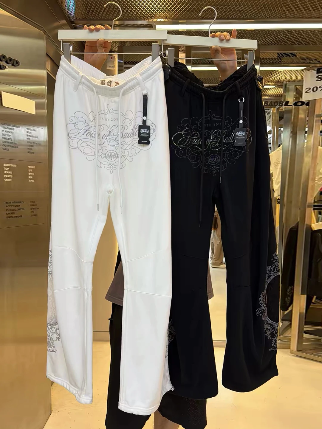 American Street Style Lace Trim Sporty Casual Pants Women's Embroidered Loose Wide Leg Long Trousers Comfortable Fit