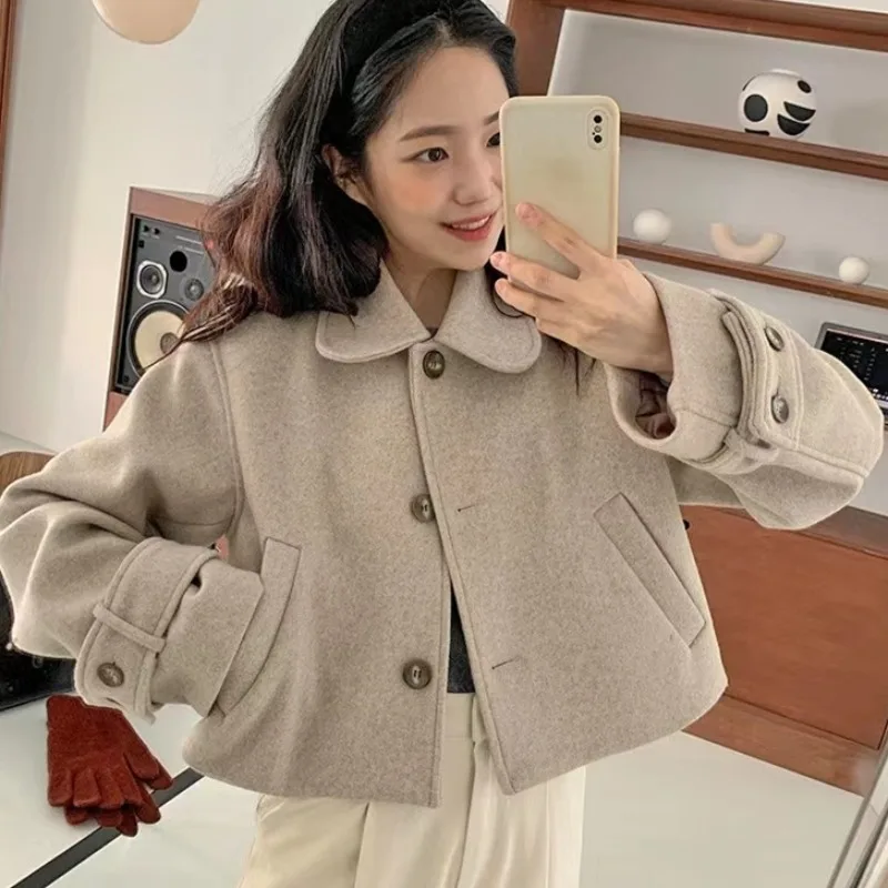 

Шикарное осенне-зимнее шелковое бархатное пальто, женская футболка с кукольным воротником и пуговицами, универсальная верхняя одежда небольшого размера из искусственного меха