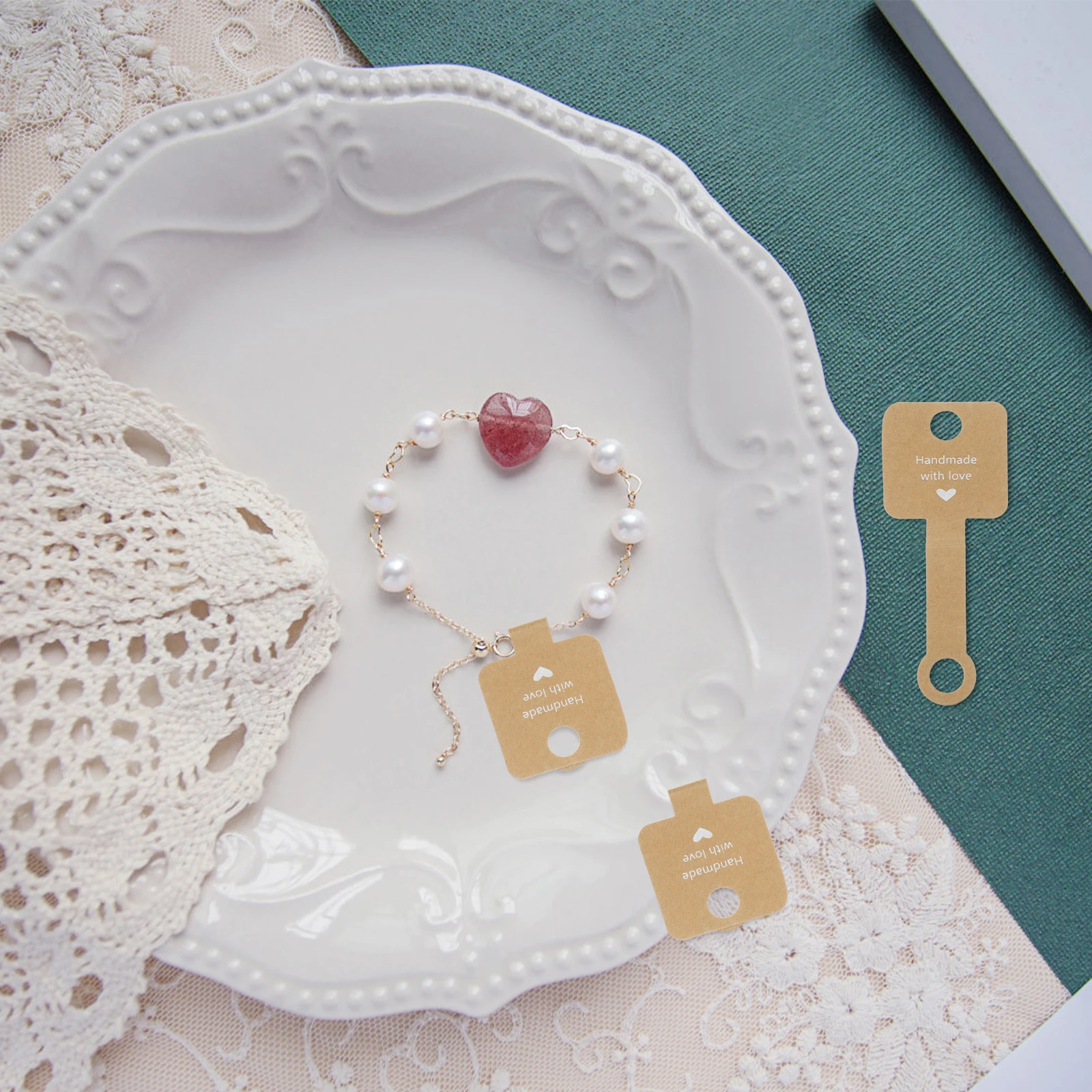 

100pcs Jewelry Display Cards Lightweight Durable Kraft Paper Bracelet Ring Necklace Packaging Supplies Foldable White Storage