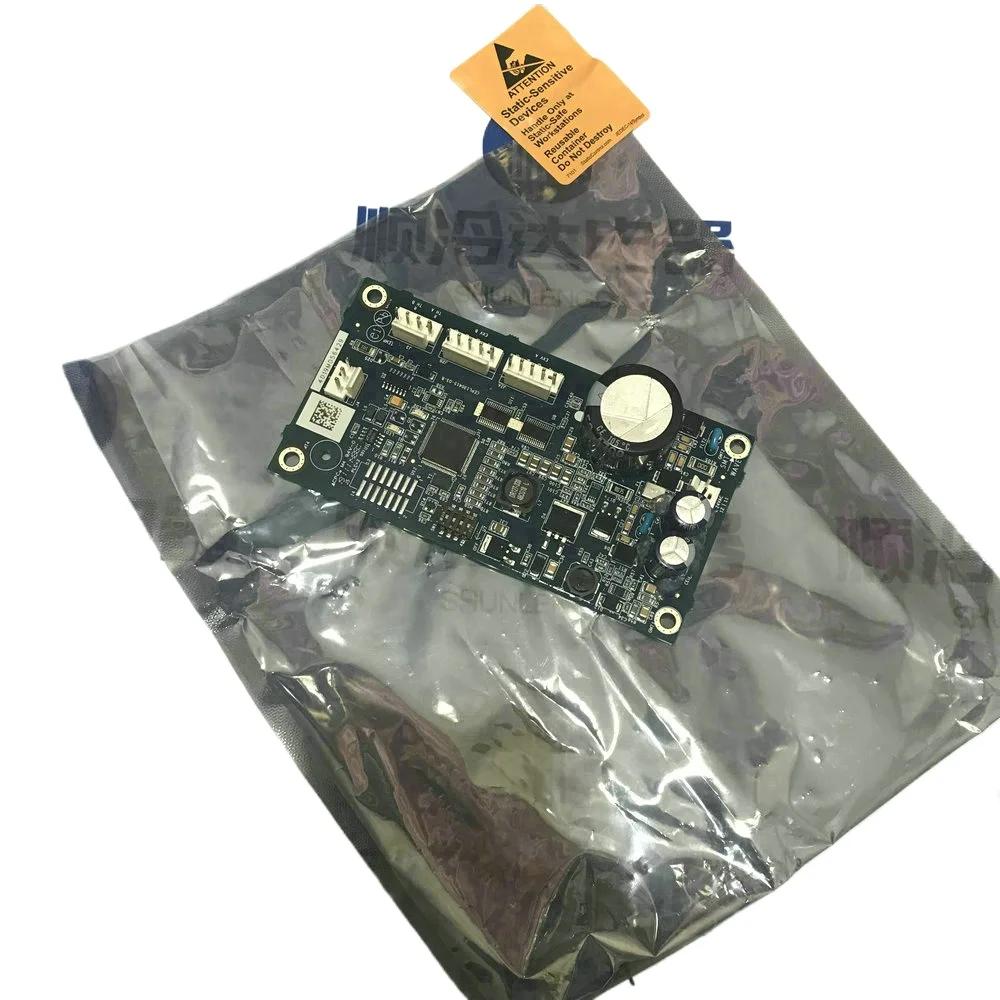

32GB500422EE CEPL130415-02-R Управление расширительным клапаном CARRIER 30XA/XQ/XW
