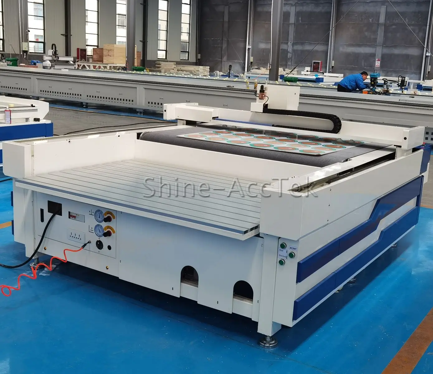 Oscillating Knife Blade CNC Digital Plotter Cutting Machine for Neoprene Fabric Carbon Fiber Fiberglass Prepreg Cloth Composite