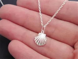 Cute Seashell Conch Sea Clam Shell Scallop Beach Necklace Small Sector Nautical Pendant Chain Collar Clavicle Choker for Women