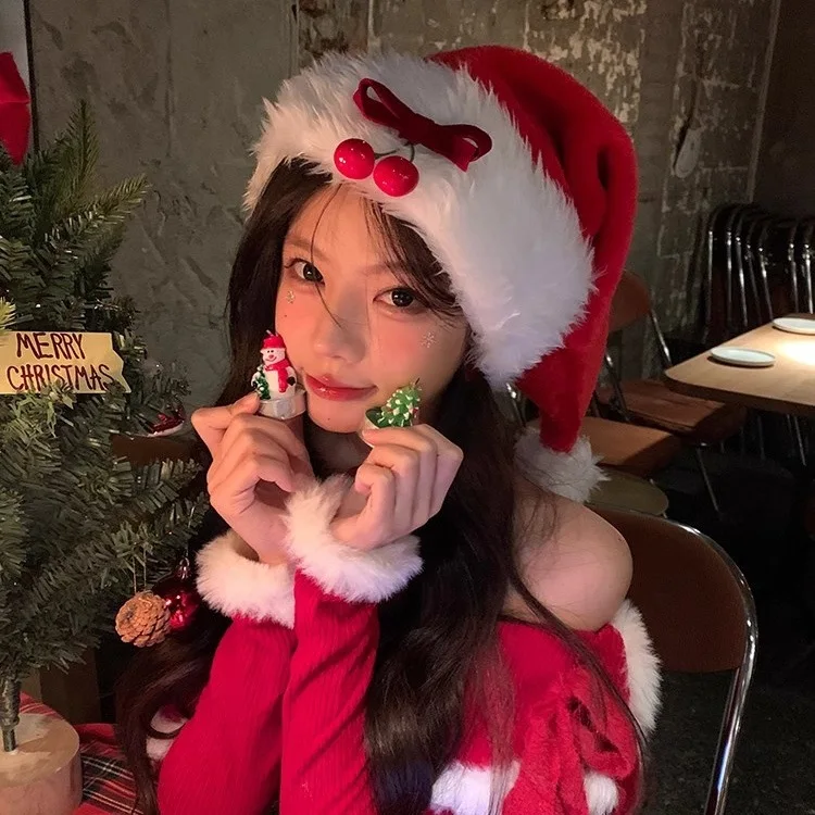 الكرز مول النبيذ الأحمر عيد الميلاد الغلاف الجوي الأصلي القوس لطيف الأحمر عيد الميلاد قبعة الكبار الديكور صور الدعائم #2