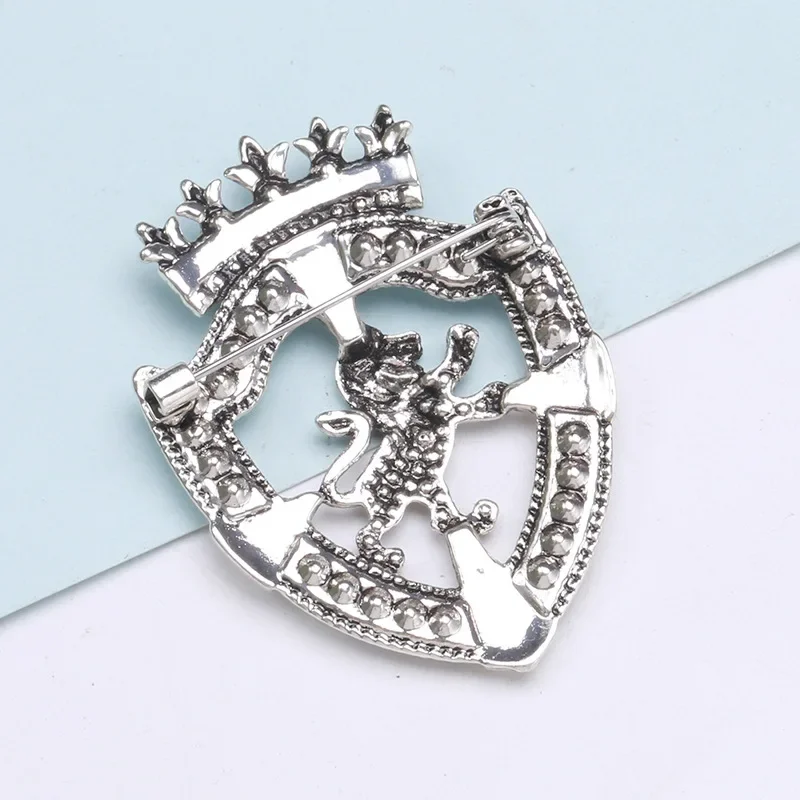 Korean Fashion Rhinestone Shield Crown Brooches Pins Lion Animal Badge Lapel Pin Men's Suit Shirt Collar Clothing Accessories