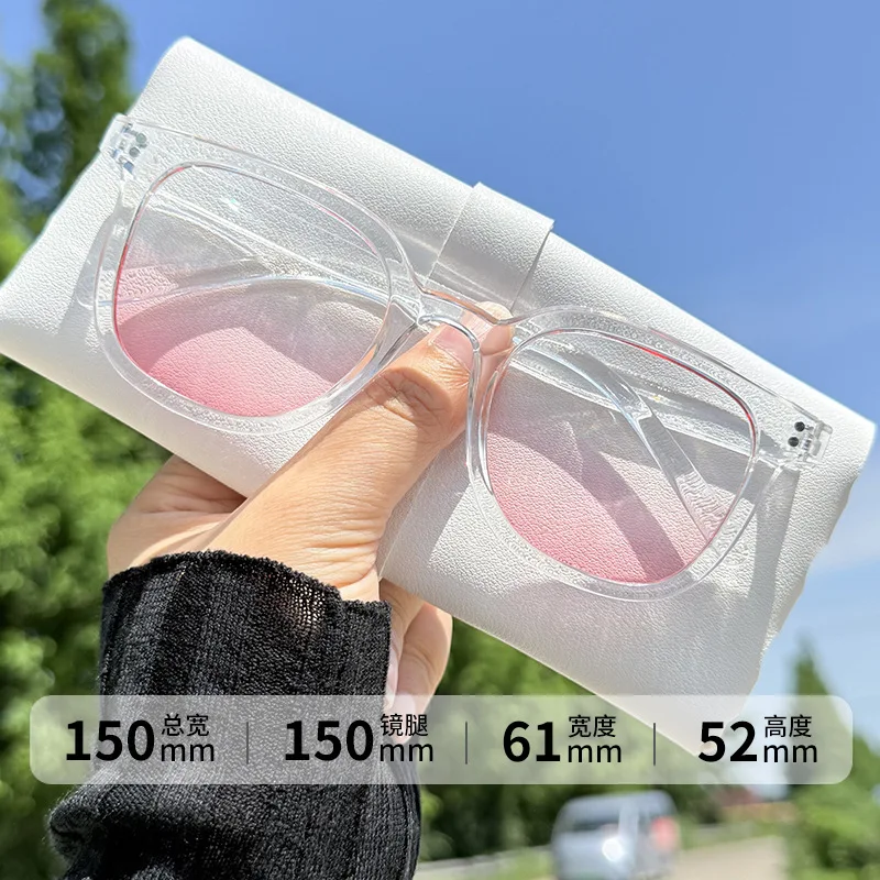 Fashionable Black G… - image