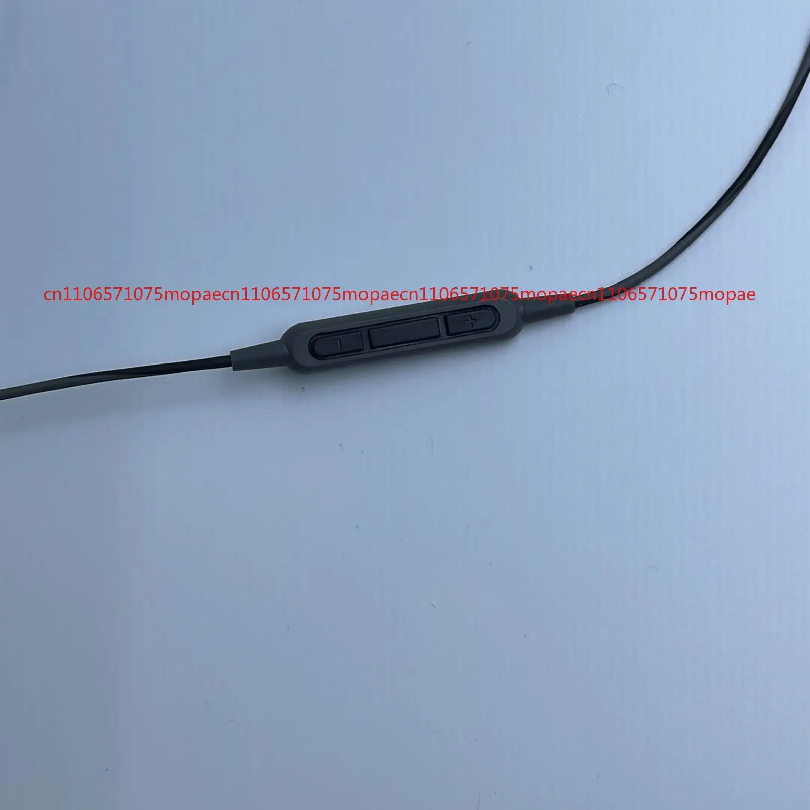보스 사운드스포츠 유선 3.5mm 잭 이어버드 인이어 헤드폰 차콜 블랙