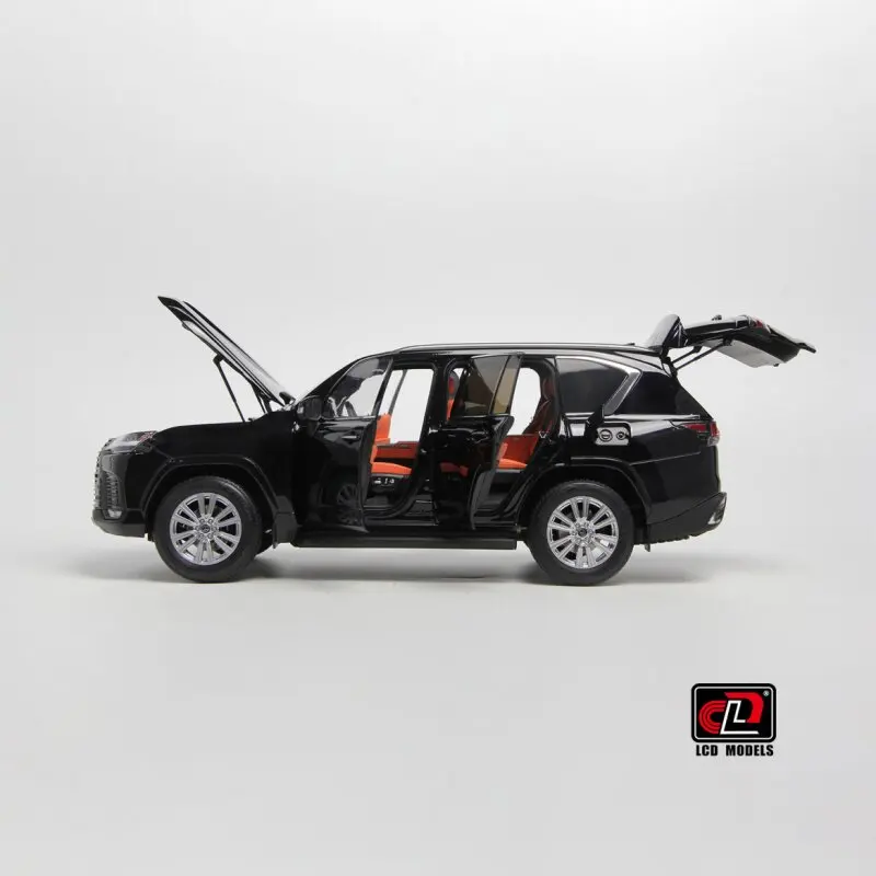 

Масштабная модель внедорожника LEXUS LX600 из литого металла с ЖК-дисплеем, 1:18
