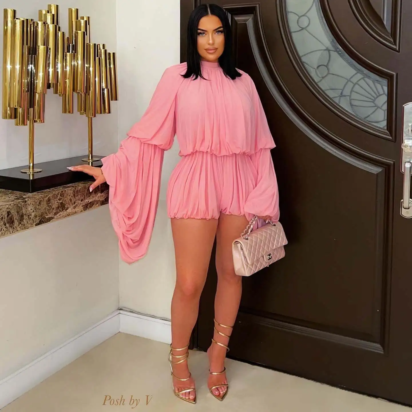 Casual Women's Suit - Long-Sleeved Round-Neck Top And Fitted Shorts Set - Comfortable Ladies Summer Two-Piece Outfits