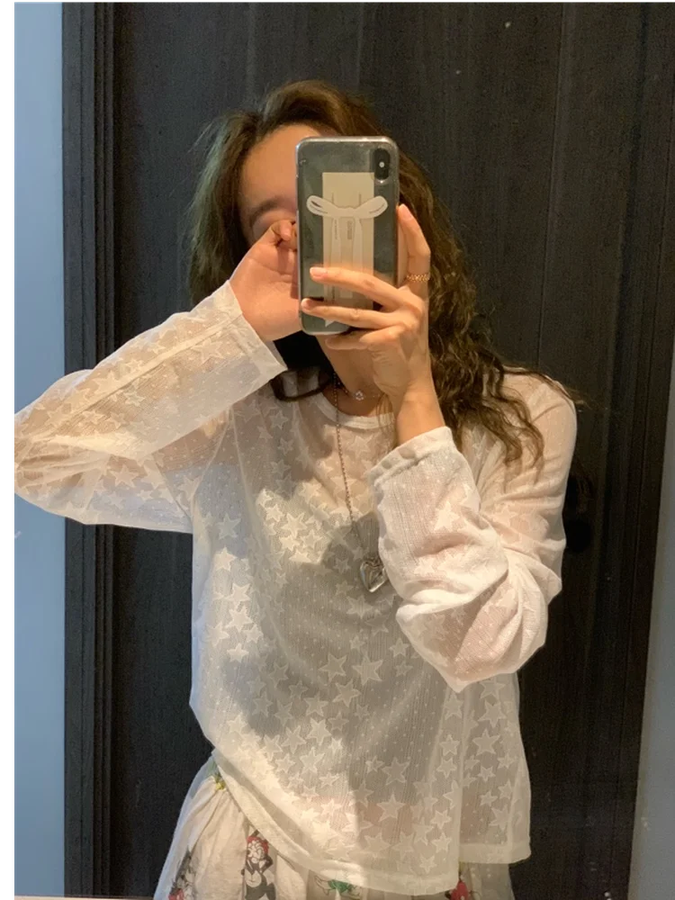 

Comfortable Me Base irt Korean Sle Long Sve Women's Faion Summer See-tough Design Polyester Fiber Gauze Blouse