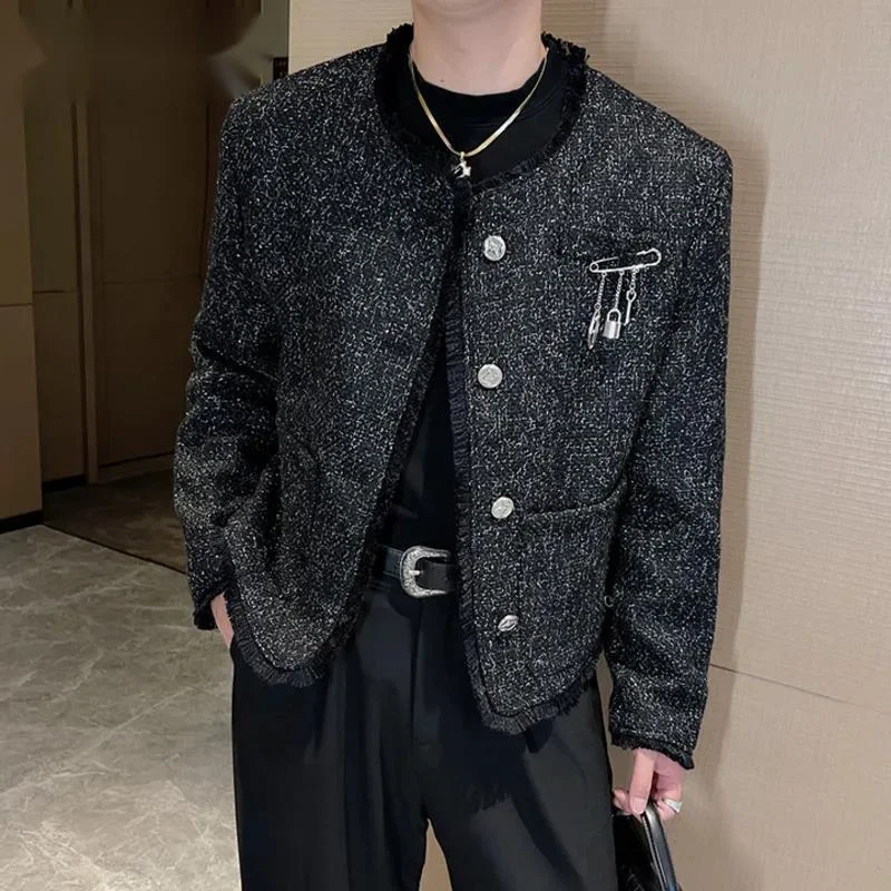 Niche Design Men's Jackets Round Collar Raw Edeg Solid Color Casual Tops Single Breasted Shoulder Padd Male Coat ADVE4