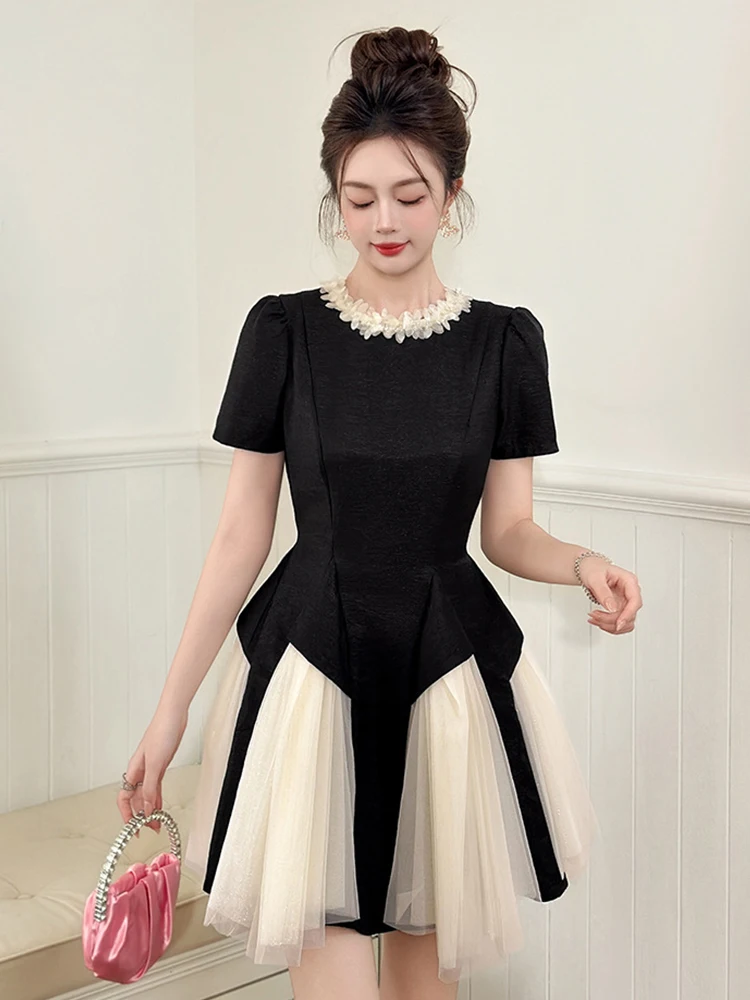 Novo verão feminino preto branco emendado vestido de noite manga puff magro mini vestidos elegante tule hem festa cocktail baile moda