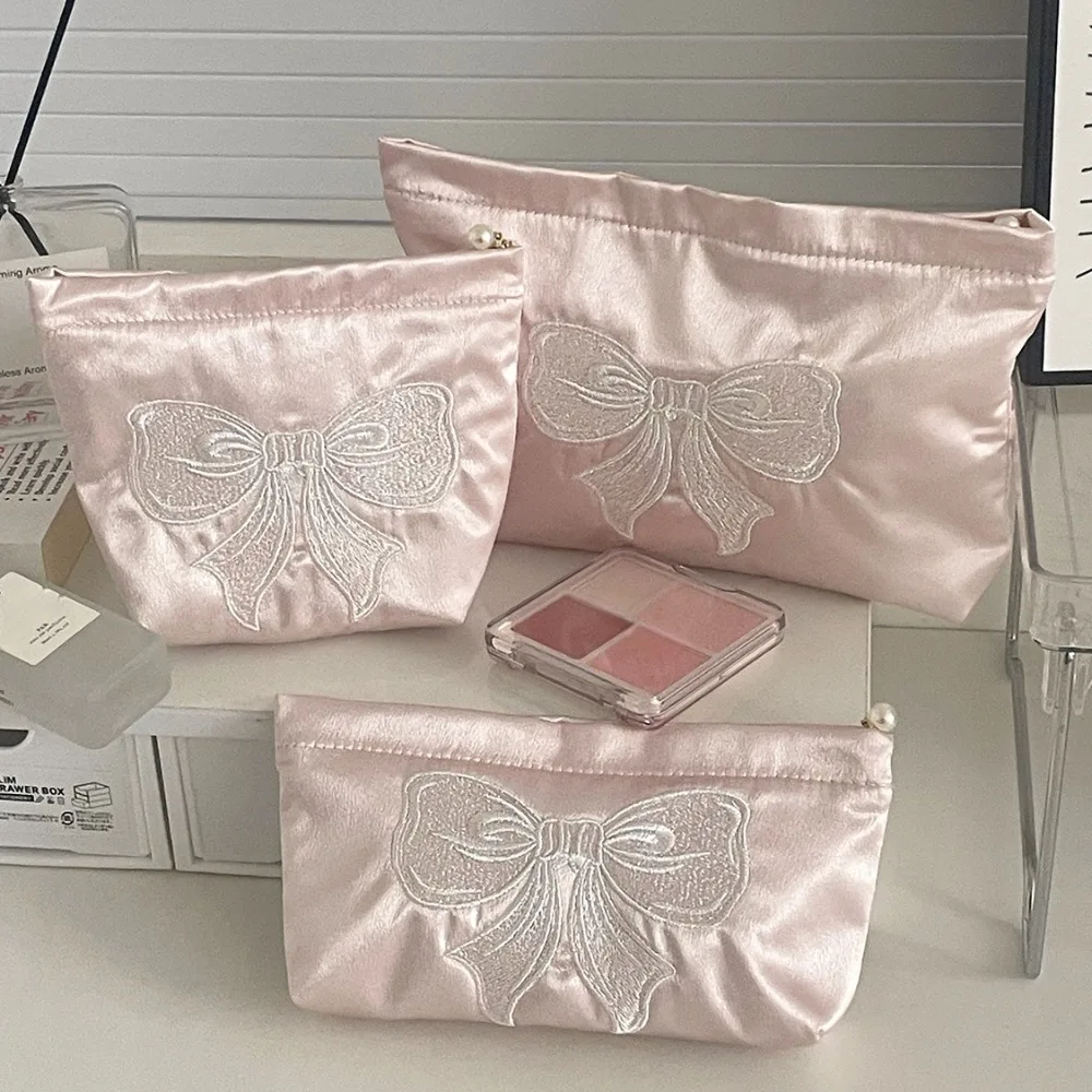 

Portable Pearl Color Silks Cosmetic Container Lightweight Handle Embroider Bowknot Travel Toiletry Bag Large Capacity
