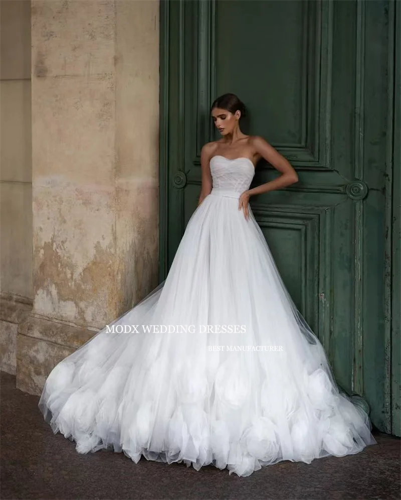 MODX Fiori 3D A Line Abiti da sposa bianchi con spalle scoperte Sweep Train Abiti da sposa Robe de mariage CUSTOM Made 2025 US Women