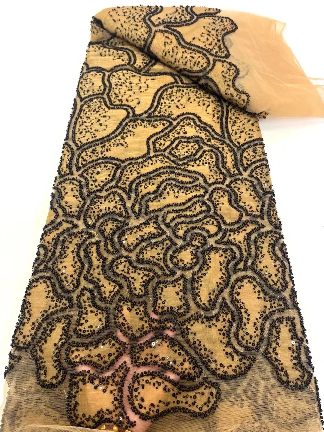 

Африканская кружевная ткань с бисером, 2025 г., высококачественная бархатная сетка, вышитая французскими блестками для шитья женских вечерних платьев