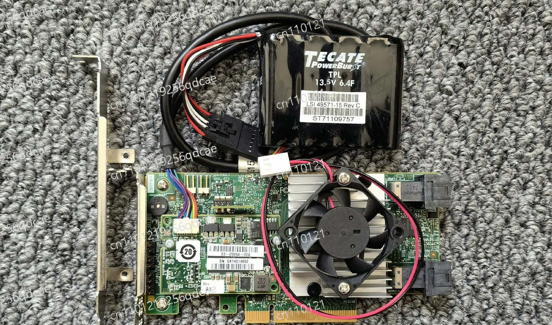 lsi9362-8i array card 1G cache, with BBU (super capacitor) to send a first-line brand cooling fan
