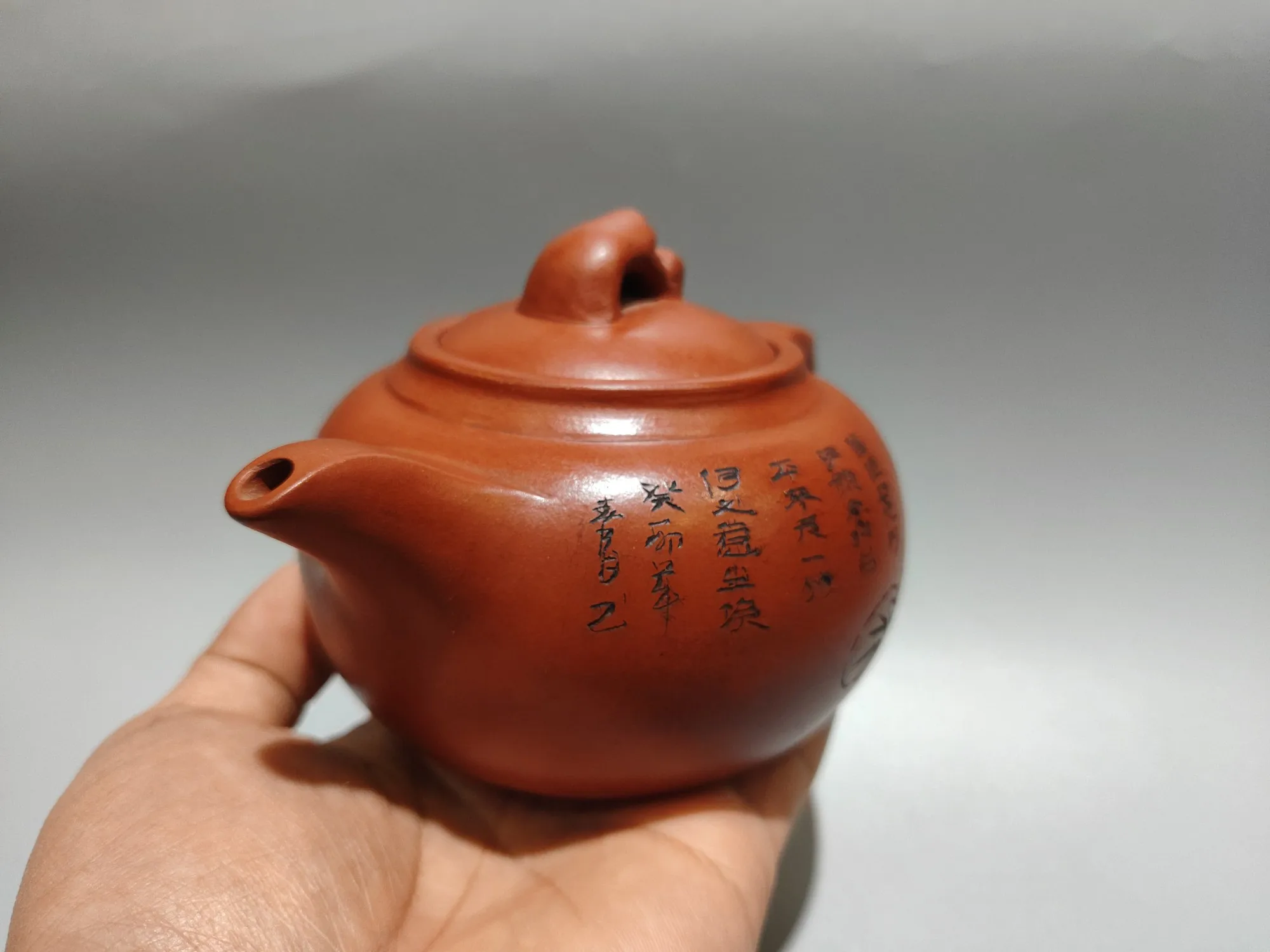 Teapot Purple Clay Pot Zen spirit Engraved pattern Tea pot Flying Pot Teapot Kettle Tasting tea ceremony